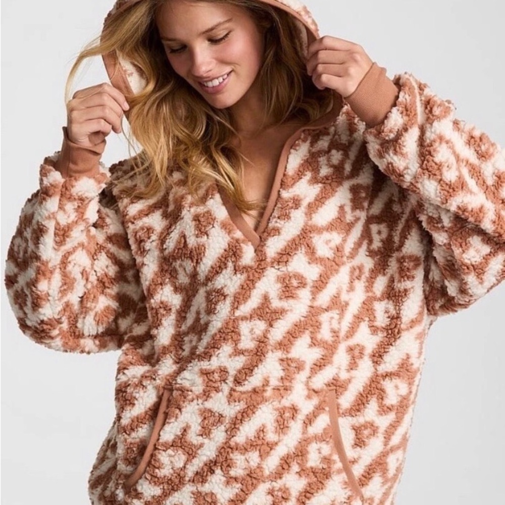 PINK Victoria's Secret Cream & Tan Sherpa Hooded Vest